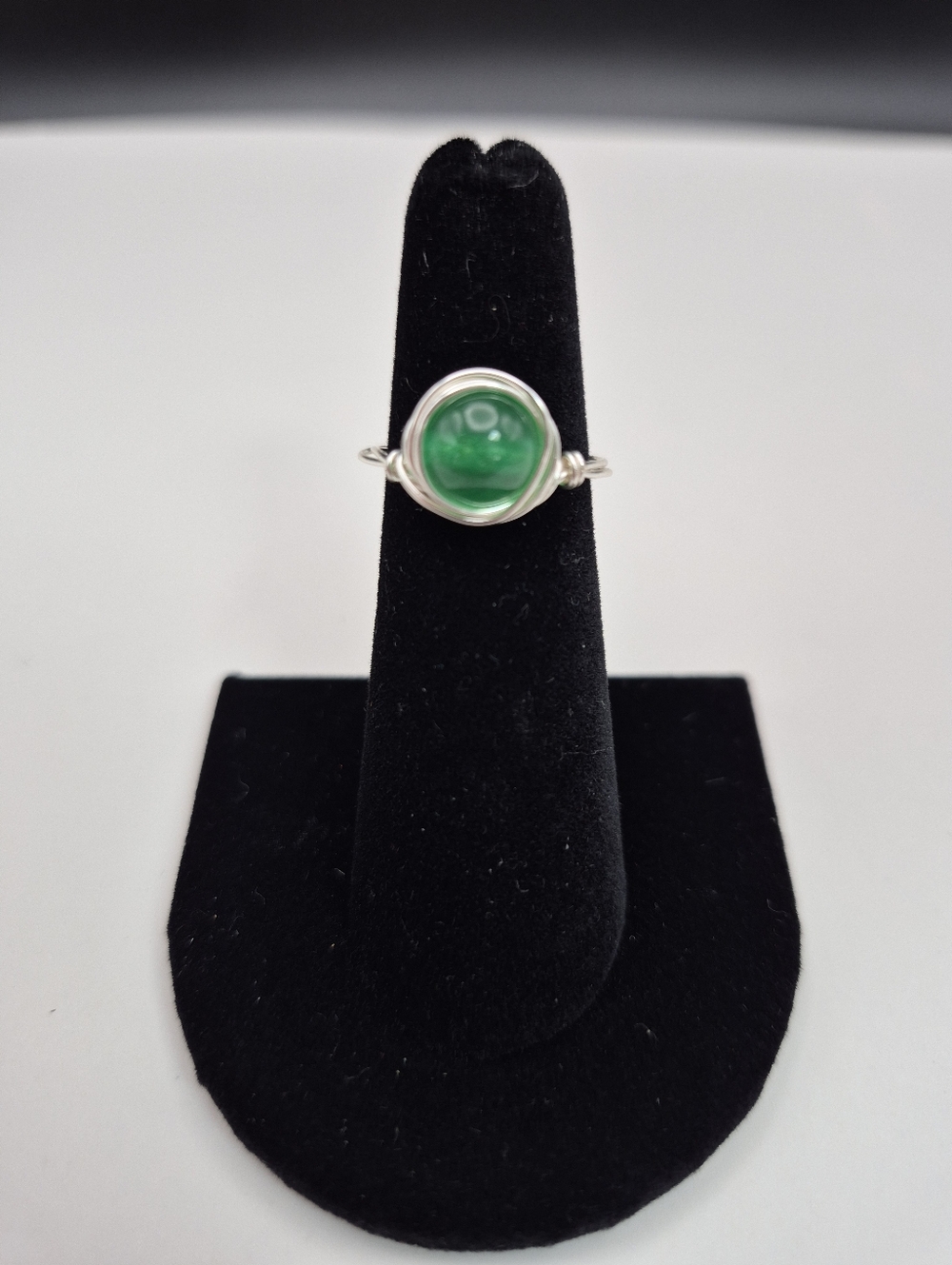 Sterling Silver Green Cabochon Ring - Unbranded